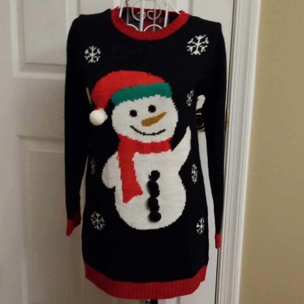 🧣$5 ITEM MUST BUNDLE WITH 2 other items Ugh-Lee Sweater 😊 - Picture 3 of 7